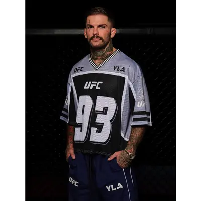 Oversize UFC disponible en Gris, Negro, Rojo
